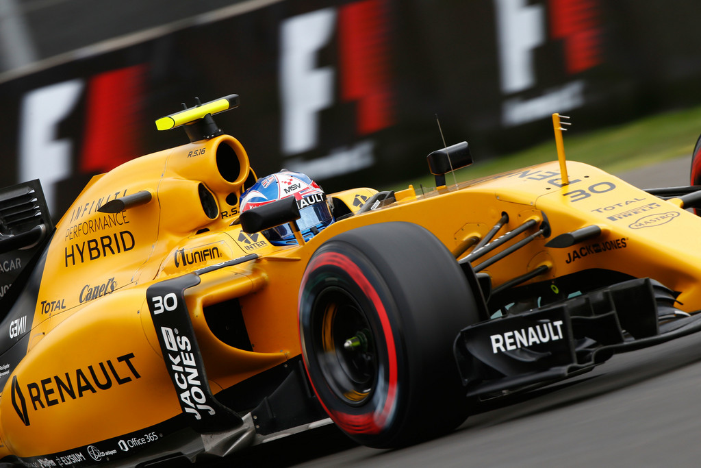 索伯车队力克雷诺车队，拉塞尔状态火热