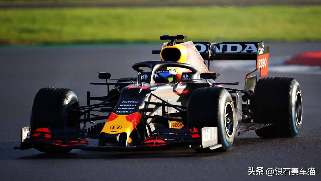 索伯车队险胜雷诺车队，佩雷兹点燃赛场