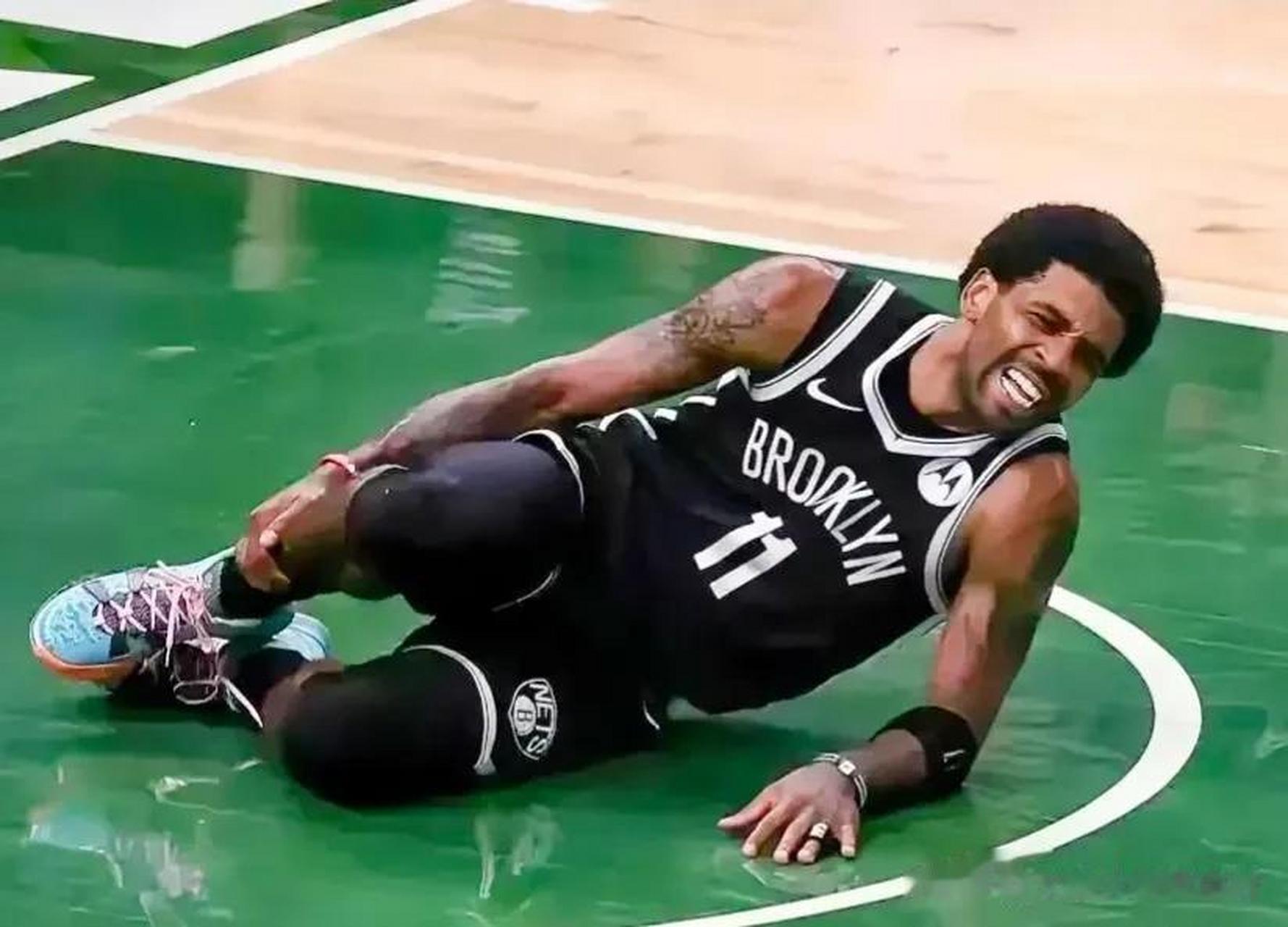 上海队鏖战雄鹿，欧文刷新纪录