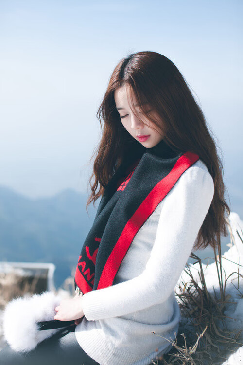 双重赛道的完全主宰，从篮网窒息防守到F1发车格上的终极接管