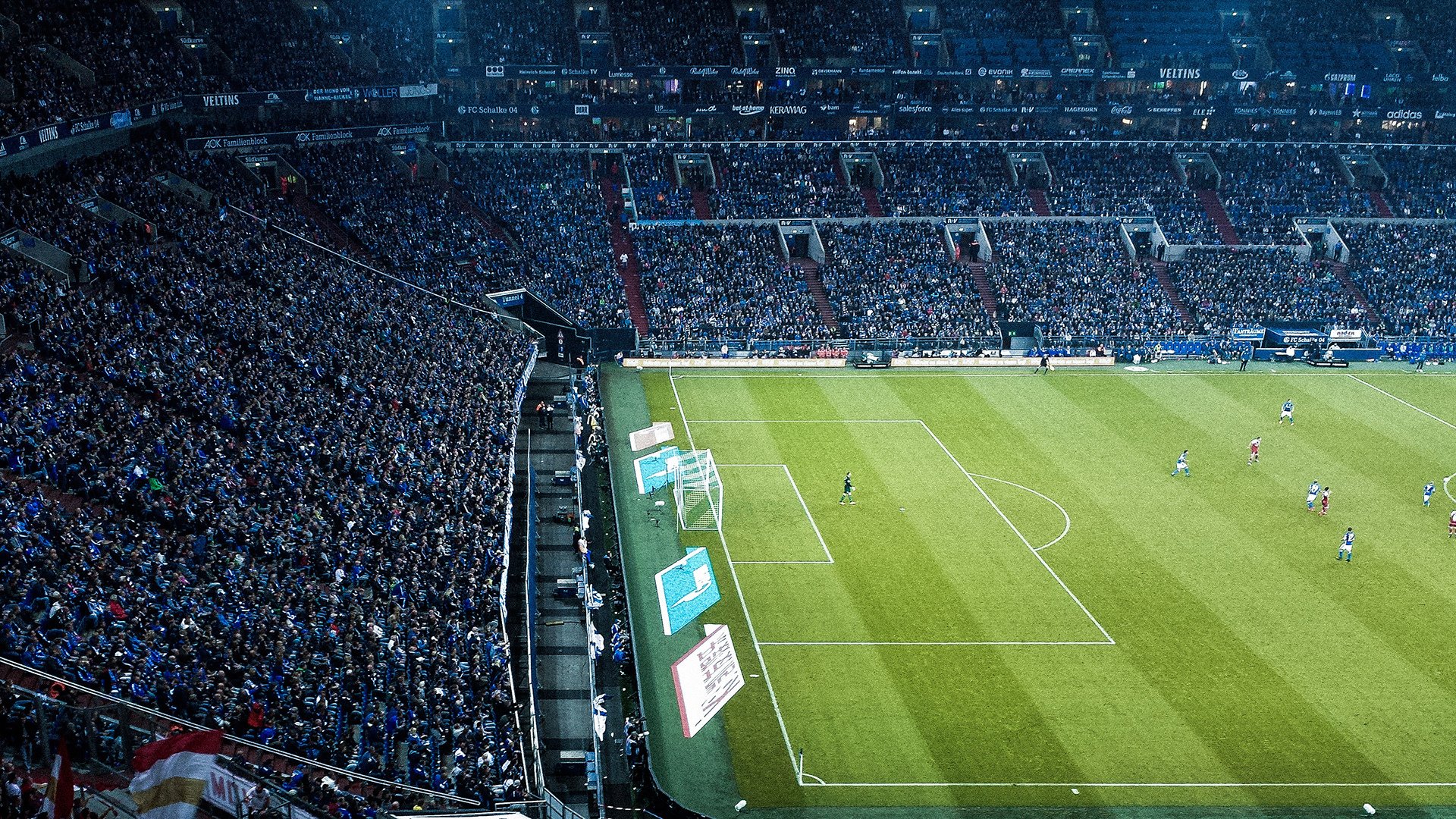 跨越三大陆的绿茵奇缘，意甲焦点战移师南非，巴萨黄金一代惊艳出场