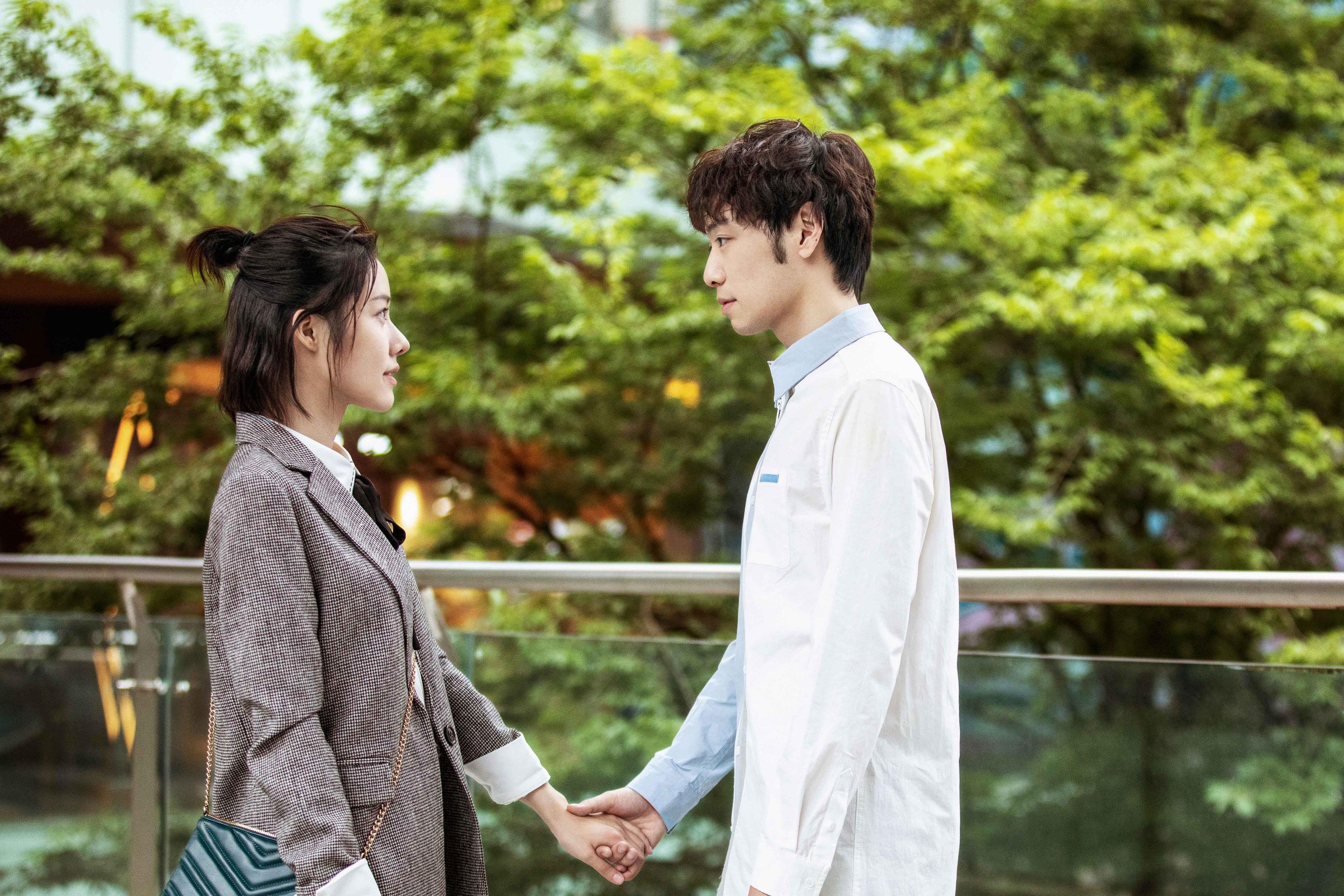 NBA季后赛焦点战,篮网破冰前行,强势晋级似吉林铁骑横扫千军