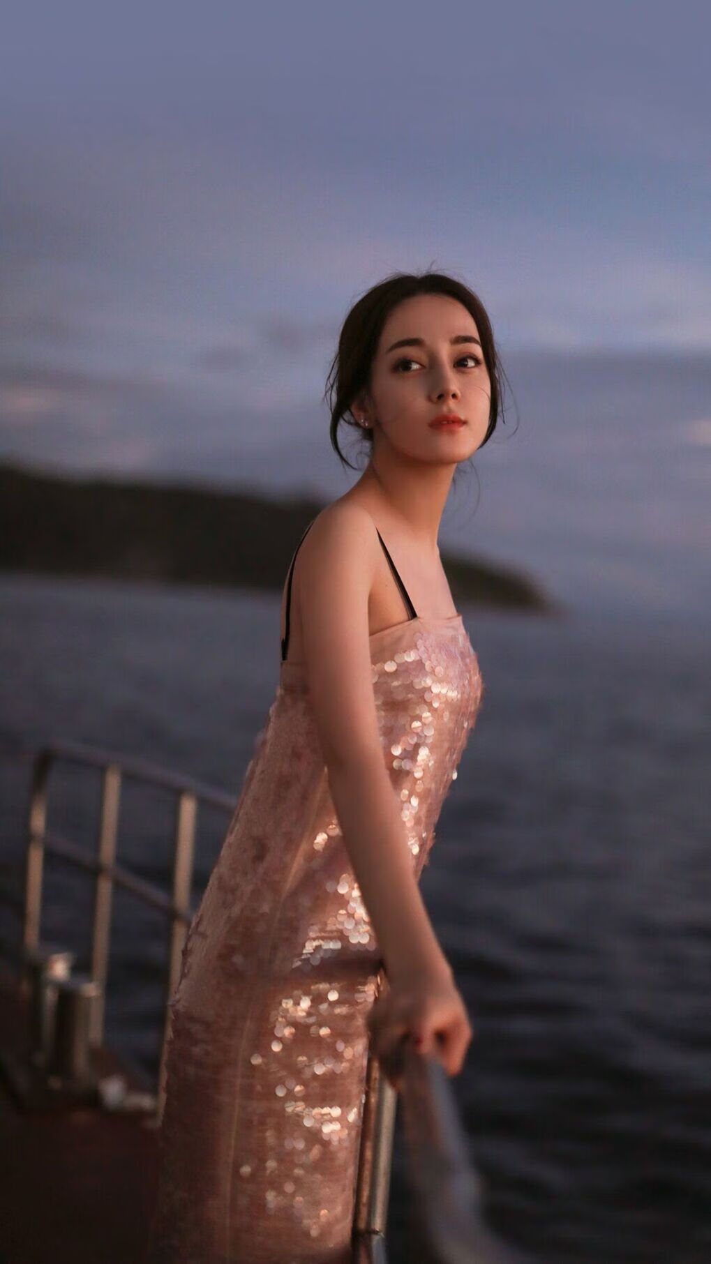 奥运周期暗涌下的绝杀回响,当步行者的刀锋划过鹈鹕的羽翼